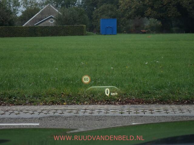 BMW 5-SERIE Touring 530i PANODAK/HEADUP/KEYLESS/ACC/CARPLAY/SPORTLEER/CAMERA