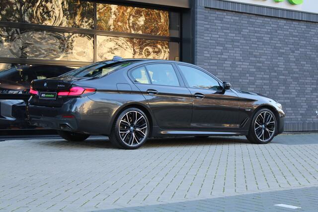BMW 5-SERIE 530e Business Edition Plus | M-SPORT | BTW | PANO | H/K | HUD | 360 | KEYLESS | STUURVERW | ADAPTIEF ONDERSTEL |