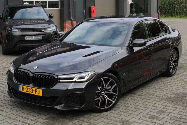 BMW 5-SERIE 520i Business Edition Plus M-Sport - Schuif kanteldak - Laserlight - 19 inch Goed onderhouden