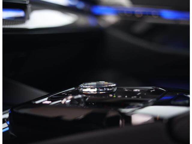 BMW 5-SERIE Touring 550e xDrive | Pano - Trekhaak - B&W