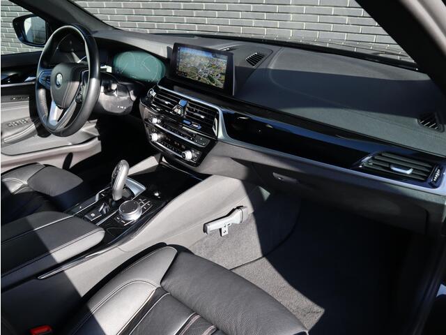 BMW 5-SERIE 520i High Executive Luxury Line