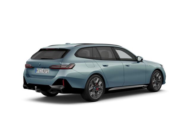 BMW 5-SERIE Touring 550e xDrive