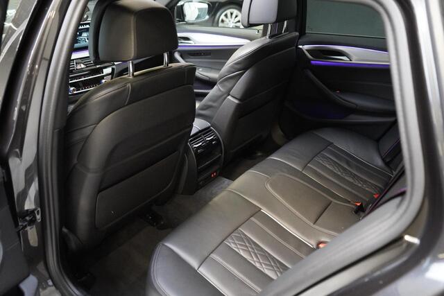 BMW 5-SERIE Touring 530e Business Edition Plus | SoH 98% | Leder | Panoramadak | Trekhaak | Memory | Head-Up | M-Sportpakket
