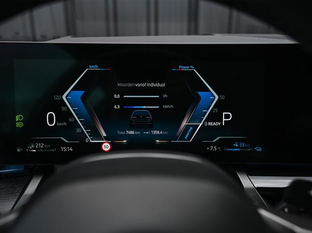 BMW 5-SERIE Touring 530e xDRIVE | M-SPORT | HARMAN/KAROND | PANORAMADAK | COMFORT ACCESS | TREKHAAK | SHADOW-LINE | DAB+ | ICONIC GLOW | ADAPTIVE LED | MEMORY SEATS | AMBIANCE INTERIEUR | ACTIVE CRUISE | DAB+ | M-SPORT SUSPENSION | MEMORY SEATS