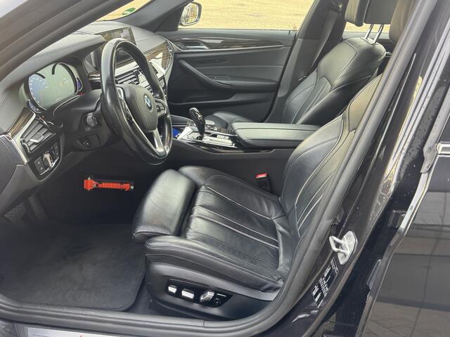 BMW 5-SERIE 520i High Executive ? Leer ? VC ? Stoelverw ? LED ?