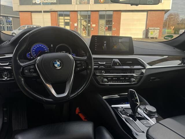 BMW 5-SERIE 520i High Executive ? Leer ? VC ? Stoelverw ? LED ?