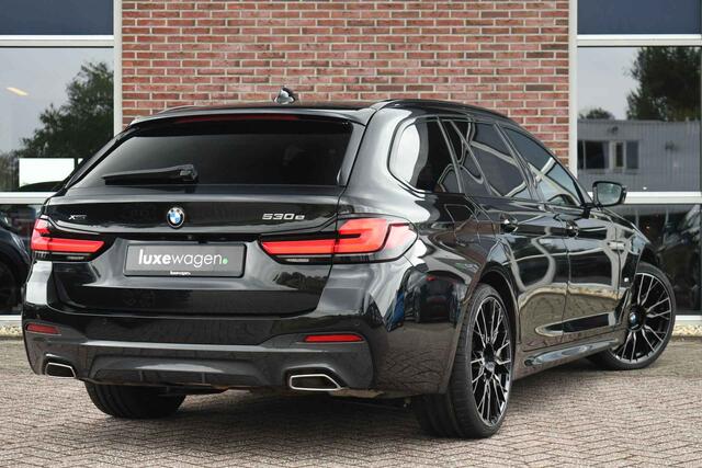 BMW 5-SERIE Touring 530e xDrive M-Sport Pano ACC H/K HUD 19inch