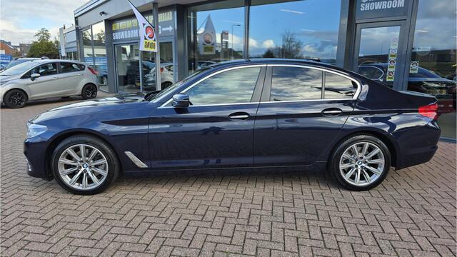 BMW 5-SERIE 520d High Executive **Automaat 8 Vers** Luxe lederen bekleding**LED**Airco automatisch**Comfortstoelen**NAVI** NETTE AUTO** Dodehoek detector**BOVAG GARANTIE