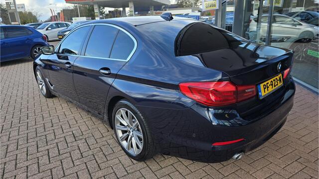 BMW 5-SERIE 520d High Executive **Automaat 8 Vers** Luxe lederen bekleding**LED**Airco automatisch**Comfortstoelen**NAVI** NETTE AUTO** Dodehoek detector**BOVAG GARANTIE