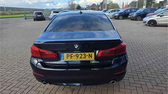 BMW 5-SERIE 520d High Executive **Automaat 8 Vers** Luxe lederen bekleding**LED**Airco automatisch**Comfortstoelen**NAVI** NETTE AUTO** Dodehoek detector**BOVAG GARANTIE