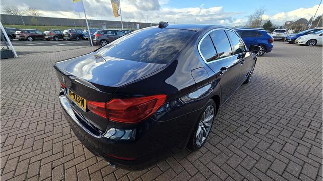 BMW 5-SERIE 520d High Executive **Automaat 8 Vers** Luxe lederen bekleding**LED**Airco automatisch**Comfortstoelen**NAVI** NETTE AUTO** Dodehoek detector**BOVAG GARANTIE