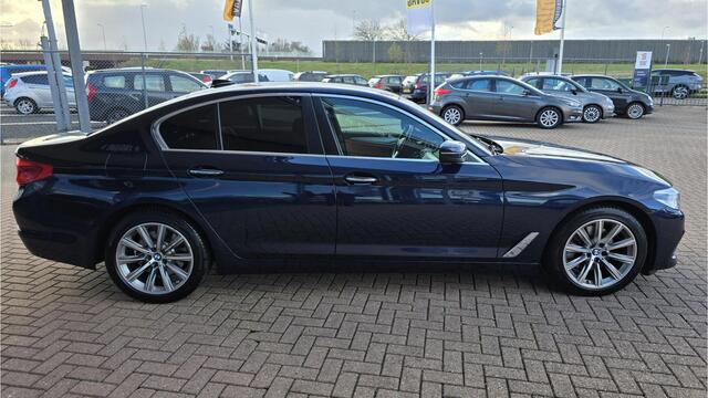 BMW 5-SERIE 520d High Executive **Automaat 8 Vers** Luxe lederen bekleding**LED**Airco automatisch**Comfortstoelen**NAVI** NETTE AUTO** Dodehoek detector**BOVAG GARANTIE