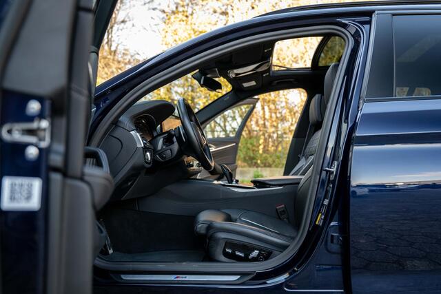 BMW 5-SERIE Touring 530e xDrive M-Sport 4-Wielsturing Massage Laser