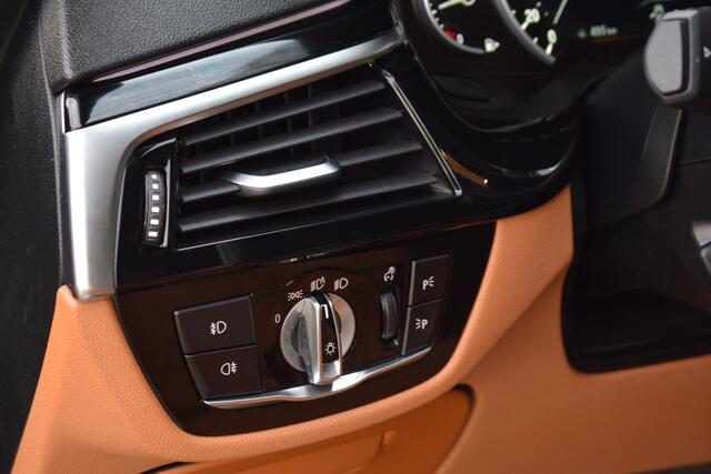 BMW 5-SERIE 520i High Executive | Panodak