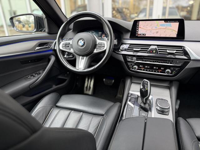 BMW 5-SERIE 530e iPerf. High Ex. M-Sport Plus |Schuif/kanteldak|Leer|Memory|Driving Ass. Plus|HUD|20"|HiFi