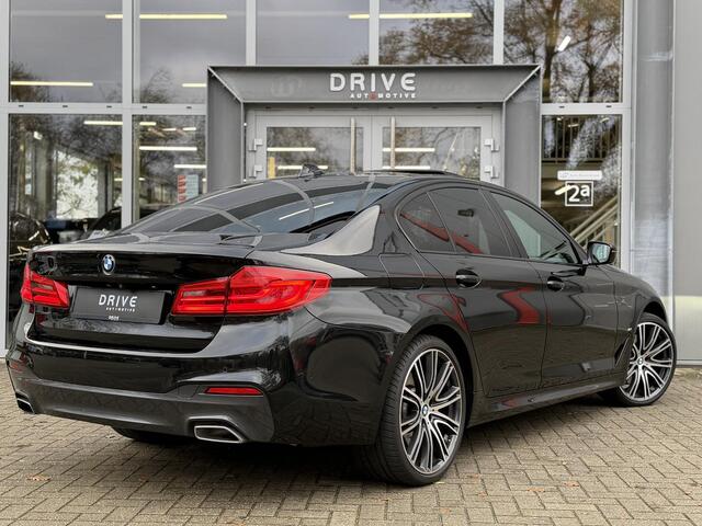 BMW 5-SERIE 530e iPerf. High Ex. M-Sport Plus |Schuif/kanteldak|Leer|Memory|Driving Ass. Plus|HUD|20"|HiFi