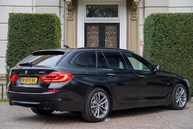 BMW 5-SERIE Touring 530i xDrive High Executive ADAPTIVE | PANO | SOFT CLOSE | 360 CAM | FULL OPTION