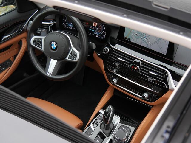 BMW 5-SERIE 530e SCHUIFDAK/ COGNAC LEER/ 360°CAMERA/ DRIVING ASSISTANCE PLUS PAKKET