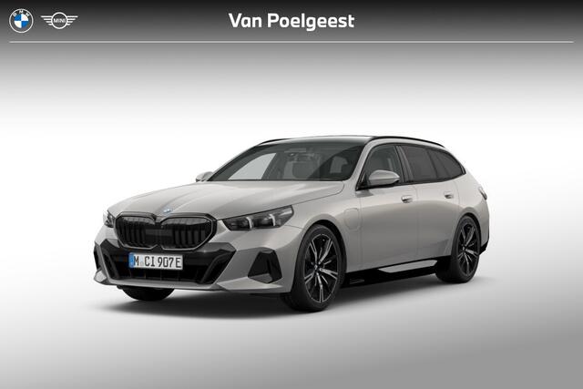 BMW 5-SERIE Touring 530e M Sport Edition | M Sportpakket Pro | Innovation Pack | Travel Pack | Comfort Pack