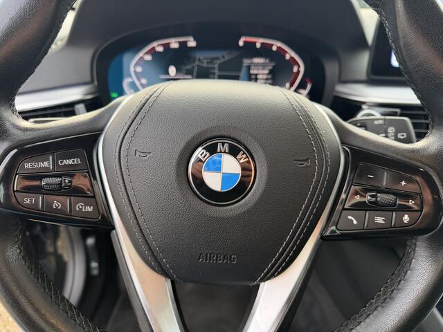 BMW 5-SERIE Touring 530d xDrive Business Edition Plus Carplay/Sportleer/Camera/Stoelverw