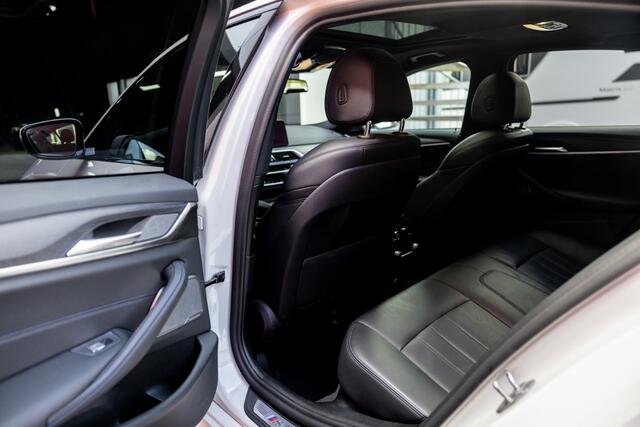 BMW 5-SERIE 545e xD High Ex. Ed. | HuD | H&K | Open Dak | Trekhaak |