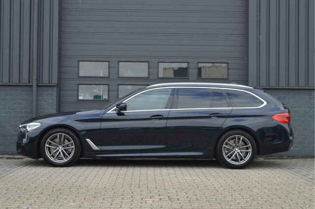 BMW 5-SERIE Touring 520i High Executive | M-PAKKET | 360 CAM | CARPLAY |