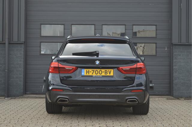 BMW 5-SERIE Touring 520i High Executive | M-PAKKET | 360 CAM | CARPLAY |