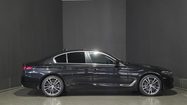 BMW 5-SERIE 530e Executive | 360 Camera | Glazen schuif-/kanteldak | Facelift