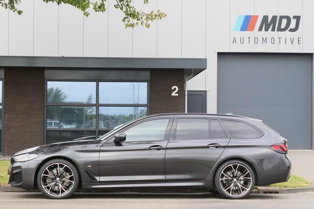 BMW 5-SERIE Touring 530i M Sport Laser Pano Comfort 20 inch -VOL-
