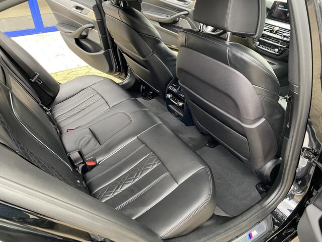 BMW 5-SERIE M550i xDrive High Executive leer/navigatie/automaat