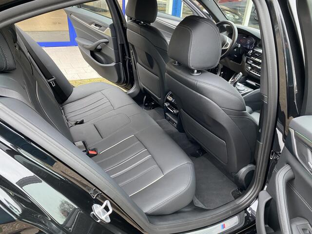 BMW 5-SERIE 530e xDrive High Executive/ M pakket/ leder