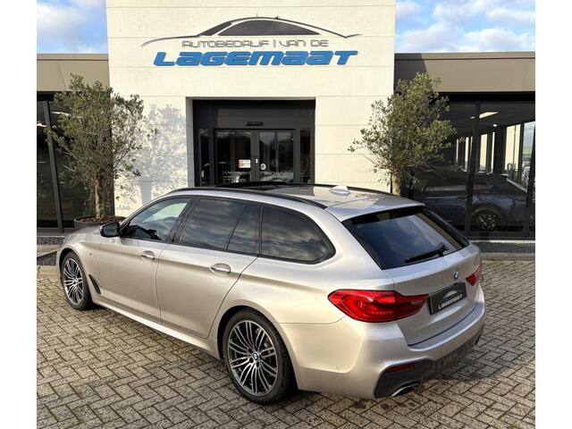 BMW 5-SERIE Touring 520i High Executive M-pakket Pano