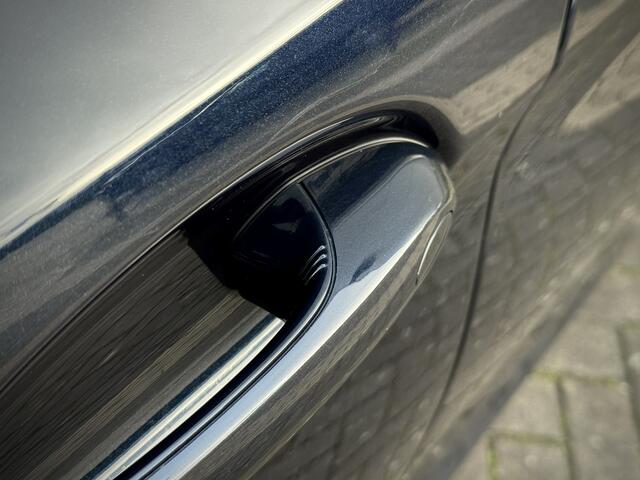 BMW 5-SERIE Touring 530e xDrive M-Sport High Executive | Panoramadak | Laserlicht | Harman Kardon | HUD | Achteras Besturing | Elektrische Trekhaak | Adaptive Cruise CoPilot