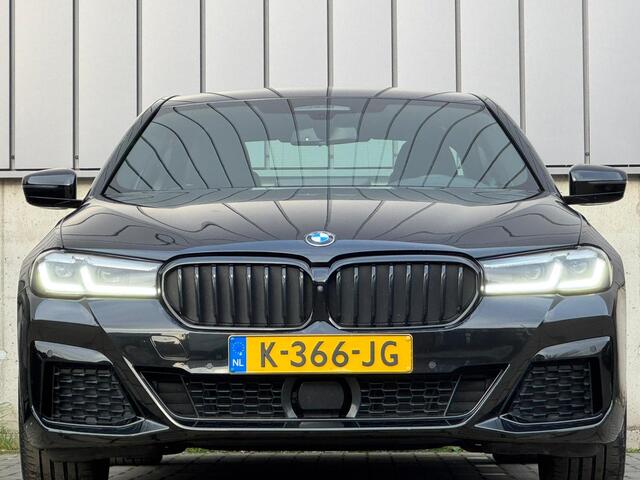 BMW 5-SERIE 520i 184PK M-Sport Shadow 360 Camera Dode-Hoek Keyless