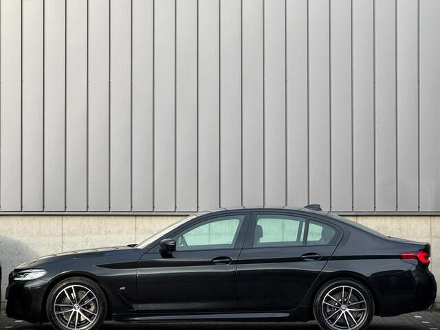 BMW 5-SERIE 520i 184PK M-Sport Shadow 360 Camera Dode-Hoek Keyless
