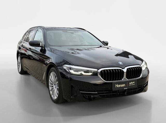 BMW 5-SERIE Touring 530e xDrive High Executive I Leder I Navi I Cruise Control I Cam
