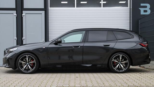 BMW 5-SERIE Touring 530e xDrive M-Sport Pro | Stoelventilatie | Harman/Kardon | Panoramadak | Carbon | Trekhaak