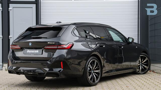 BMW 5-SERIE Touring 530e xDrive M-Sport Pro | Stoelventilatie | Harman/Kardon | Panoramadak | Carbon | Trekhaak
