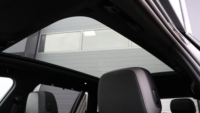 BMW 5-SERIE Touring 530e xDrive M-Sport Pro | Stoelventilatie | Harman/Kardon | Panoramadak | Carbon | Trekhaak