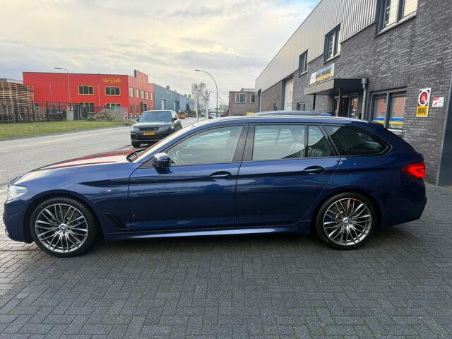 BMW 5-SERIE Touring 530i High Executive | 12MND GARANTIE | NL AUTO | PANO DAK | CAMERA | NAVI |