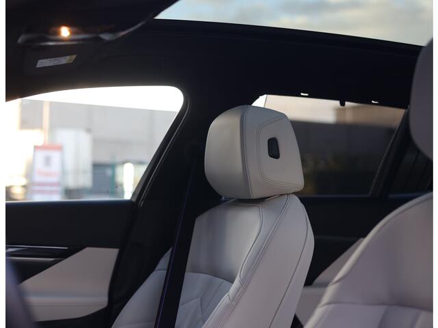 BMW 5-SERIE 550e Touring xDrive | Carbonzwart - Bow&Wil - Trekhaak