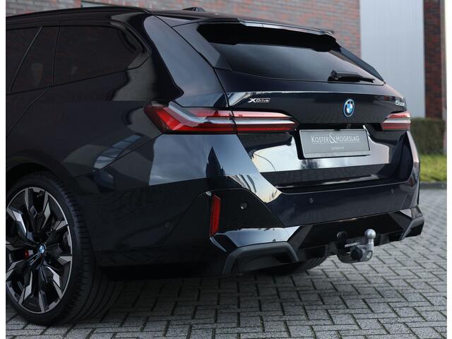 BMW 5-SERIE 550e Touring xDrive | Carbonzwart - Bow&Wil - Trekhaak