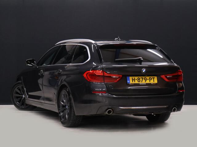 BMW 5-SERIE Touring 520i High Executive Edition M Sport [TREKHAAK INKLAPBAAR, CAMERA, APPLE CARPLAY, ANDROID AUTO, MEMORY SEATS, M STUURWIEL, VOL LEDER, NIEUWSTAAT]