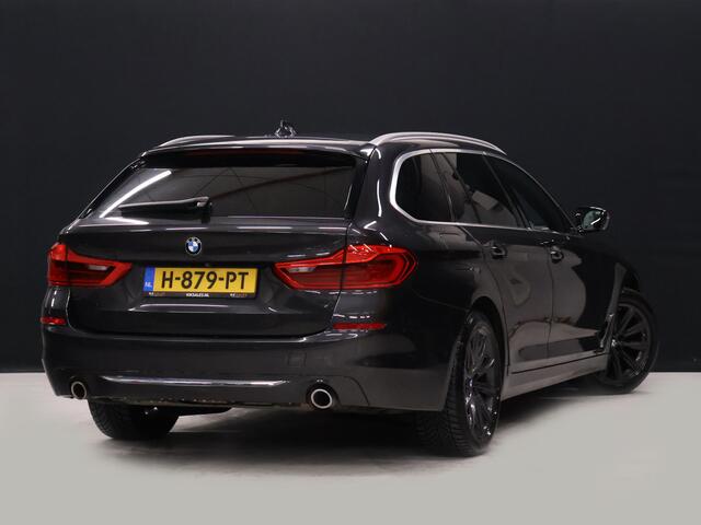 BMW 5-SERIE Touring 520i High Executive Edition M Sport [TREKHAAK INKLAPBAAR, CAMERA, APPLE CARPLAY, ANDROID AUTO, MEMORY SEATS, M STUURWIEL, VOL LEDER, NIEUWSTAAT]