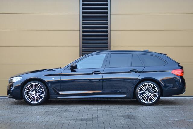 BMW 5-SERIE Touring 530i High Executive * M-Sport * Camera * BMW Live Cockpit Professional * Privacy glas *