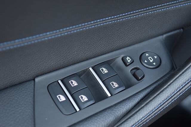 BMW 5-SERIE Touring 530i High Executive * M-Sport * Camera * BMW Live Cockpit Professional * Privacy glas *