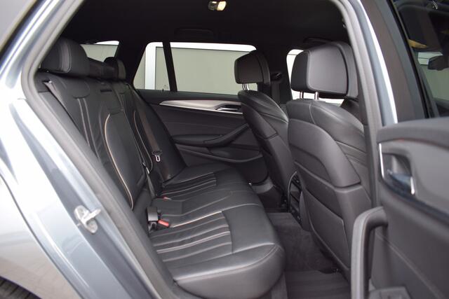BMW 5-SERIE Touring 520i High Executive Edition | Sportline | Leer | Camera | OrigNL