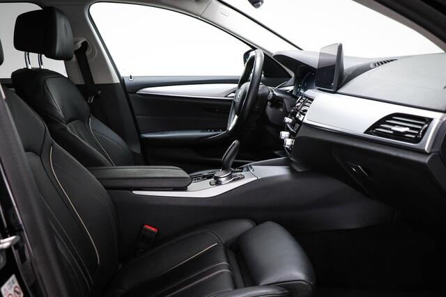 BMW 5-SERIE Touring 530e Executive | COMFORT / LUXURY- PACK | STOELVERWARMING | DAB | APPLE | 18"