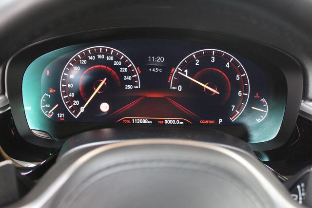 BMW 5-SERIE 530i High Ex M-Sport | HUD | Sfeer | Memory | Trekhaak | Camera