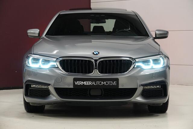 BMW 5-SERIE 540i High Executive M-Sport | Pano | Bowers & Wilkens | Nachtzicht | Schermen Achter | Trekhaak | Memory | ACC |